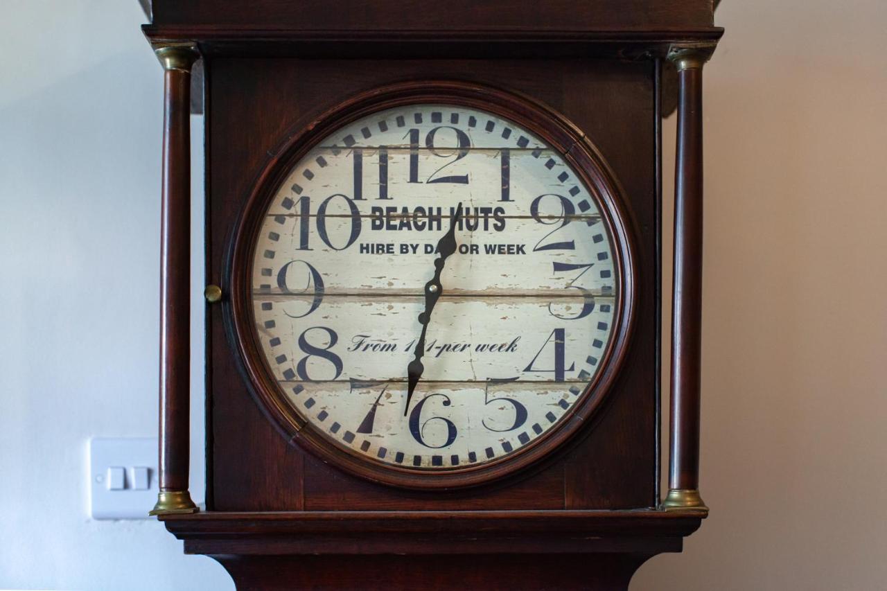 Oaklands Guest House Weymouth Bagian luar foto