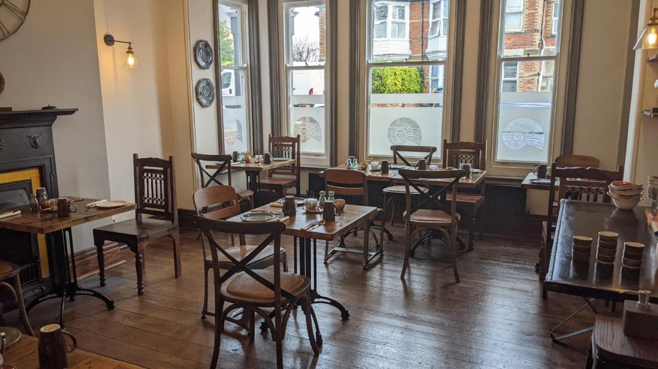 Oaklands Guest House Weymouth Bagian luar foto