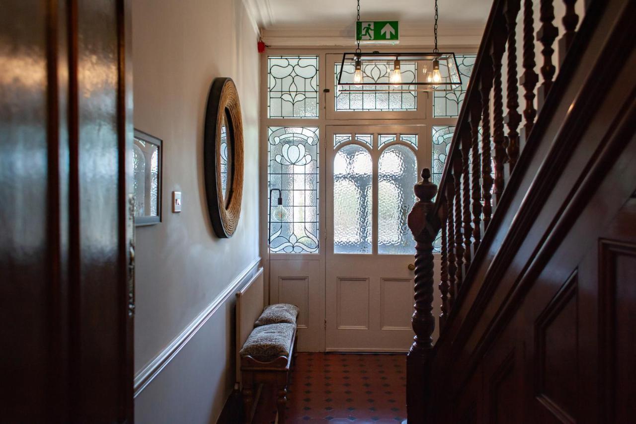 Oaklands Guest House Weymouth Bagian luar foto