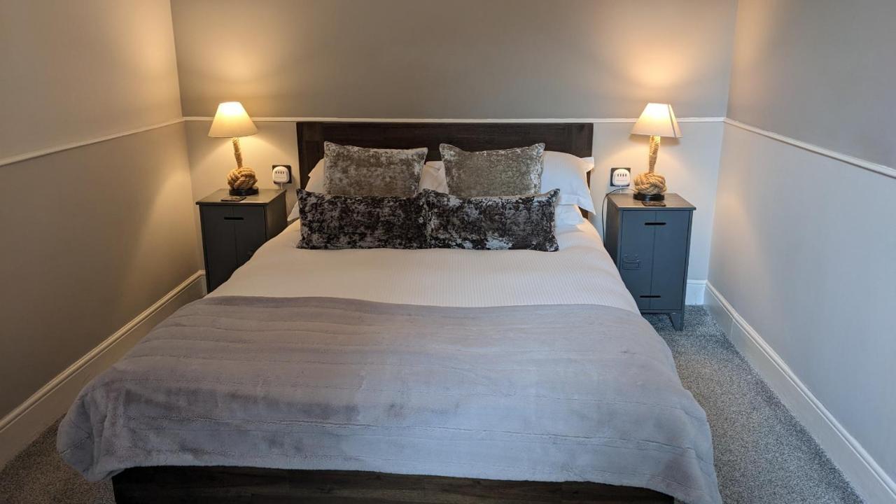 Oaklands Guest House Weymouth Bagian luar foto
