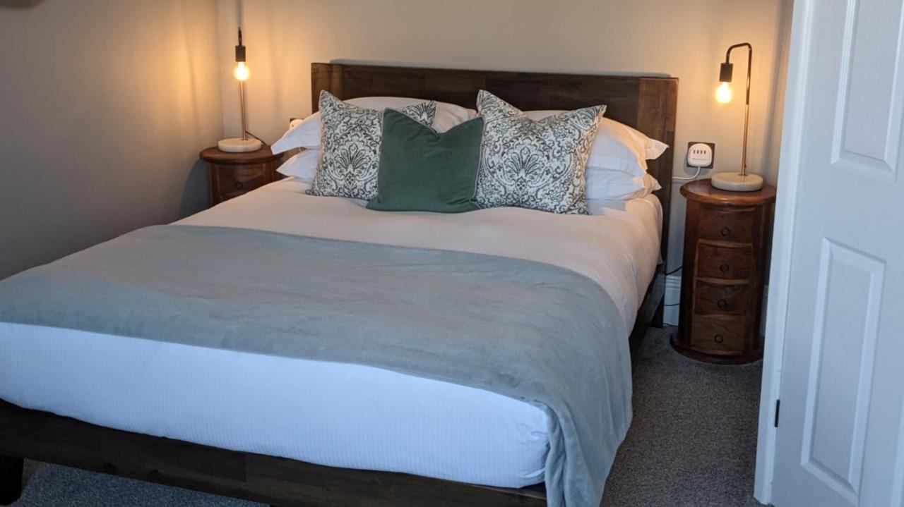 Oaklands Guest House Weymouth Bagian luar foto