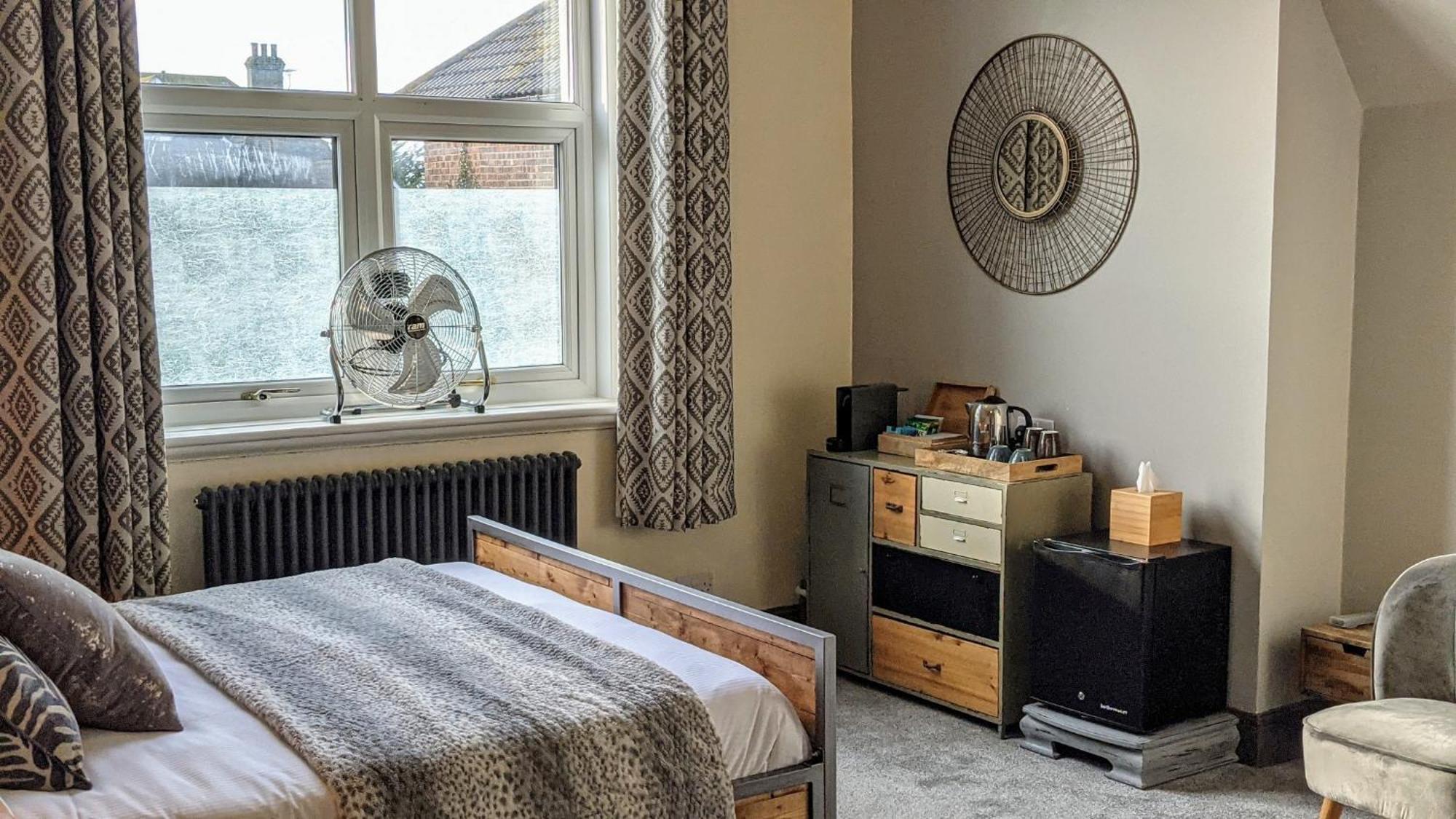 Oaklands Guest House Weymouth Ruang foto
